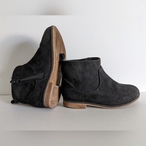 Cat and Jack Black Faux Suede Booties Size 10